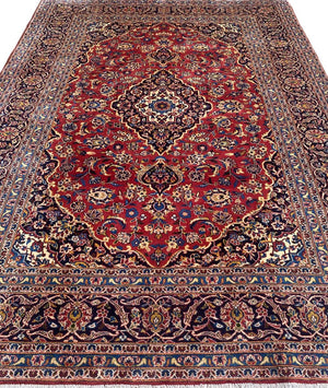 Hand-Knotted Persian Kashan Carpet