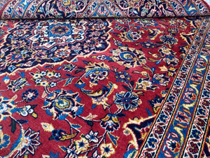 Hand-Knotted Persian Kashan Carpet