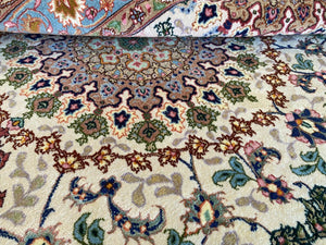 Superfine Hand-Knotted Persian Tabriz Carpet