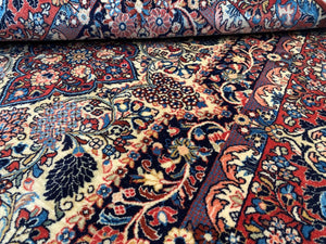 Rare Hand-Knotted Persian Sarouq Carpet