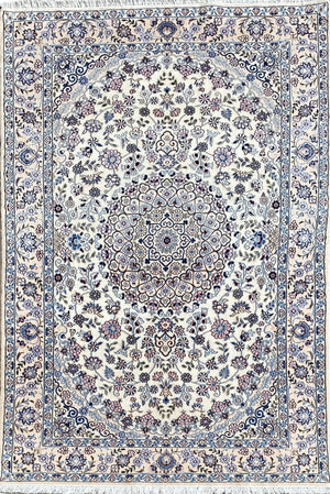 Fine Hand-Knotted Persian Naien Carpet