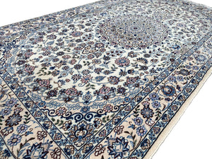 Fine Hand-Knotted Persian Naien Carpet