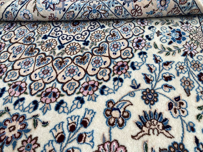 Fine Hand-Knotted Persian Naien Carpet