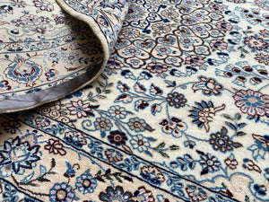 Fine Hand-Knotted Persian Naien Carpet