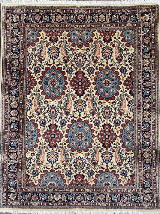 Rare Hand-Knotted Persian Sarouq Carpet