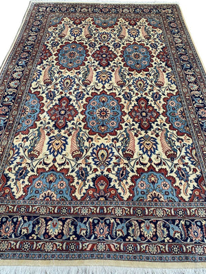 Rare Hand-Knotted Persian Sarouq Carpet