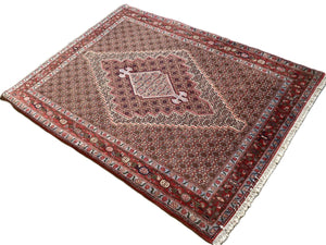 Fine Hand-Knotted Persian Senneh Sanandaj Rug