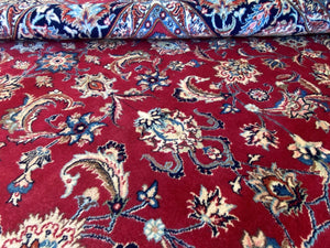 Fine Hand-Knotted Persian Mashhad Carpet