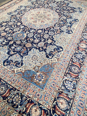 Fine Hand-Knotted Persian Kerman Carpet