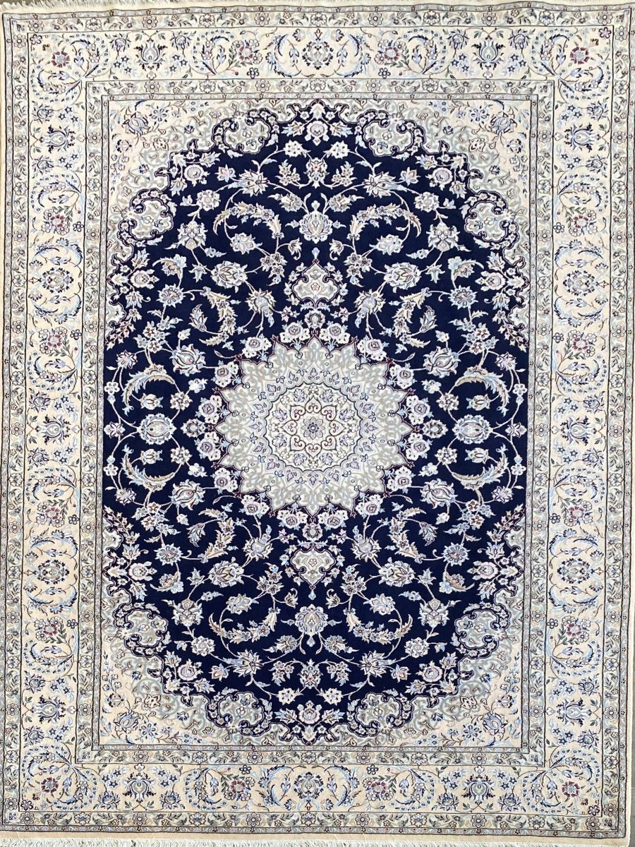 Fine Hand-Knotted Persian Naien Carpet
