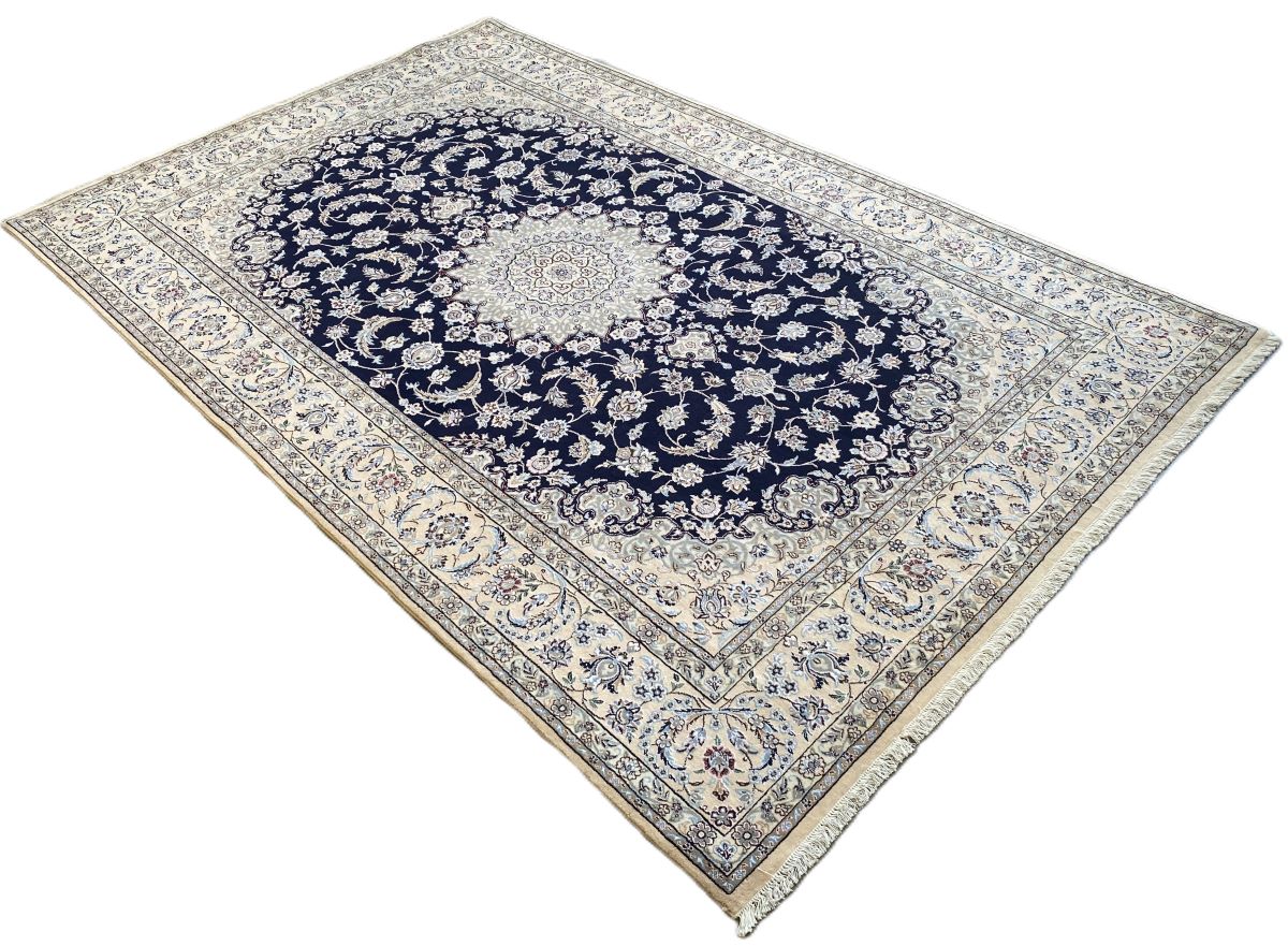 Fine Hand-Knotted Persian Naien Carpet