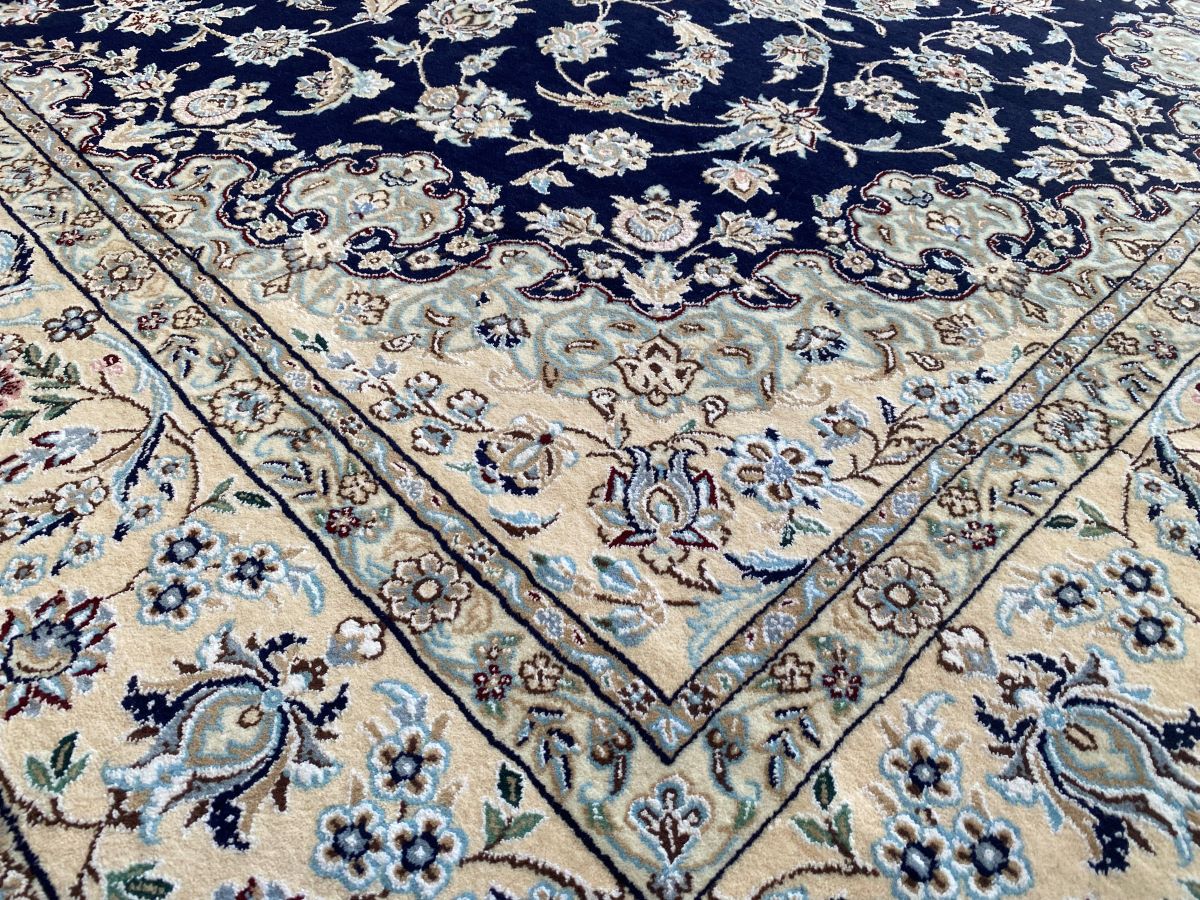 Fine Hand-Knotted Persian Naien Carpet