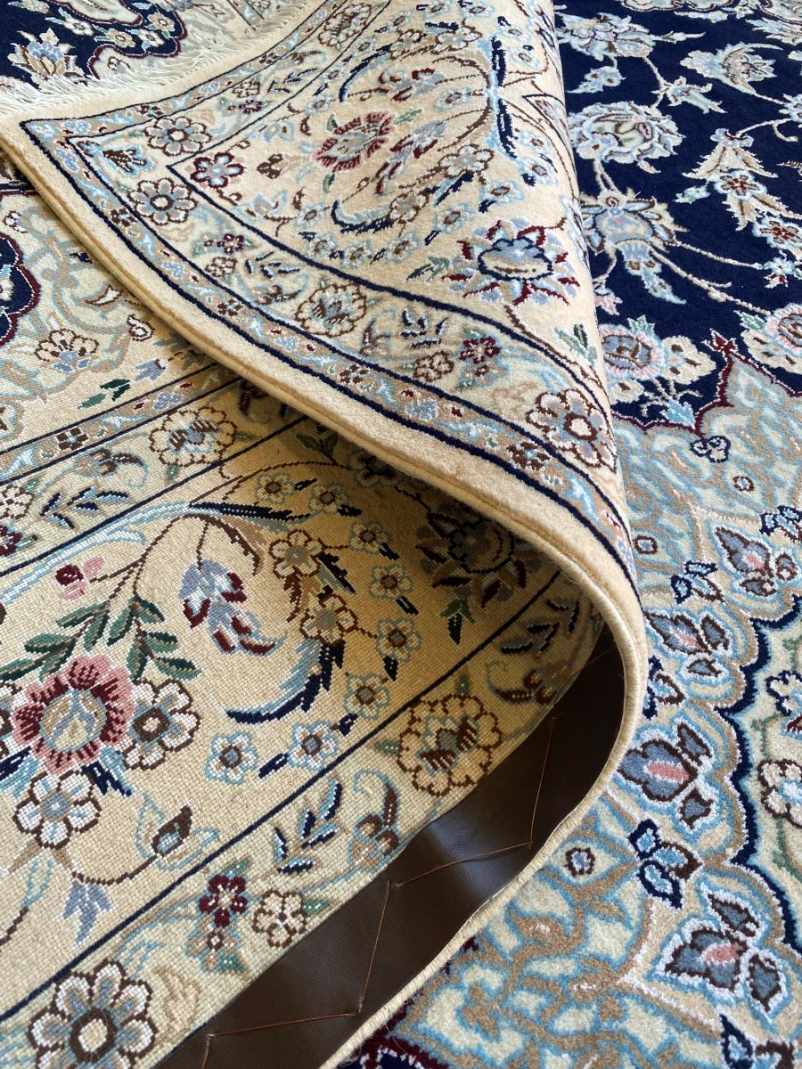 Fine Hand-Knotted Persian Naien Carpet