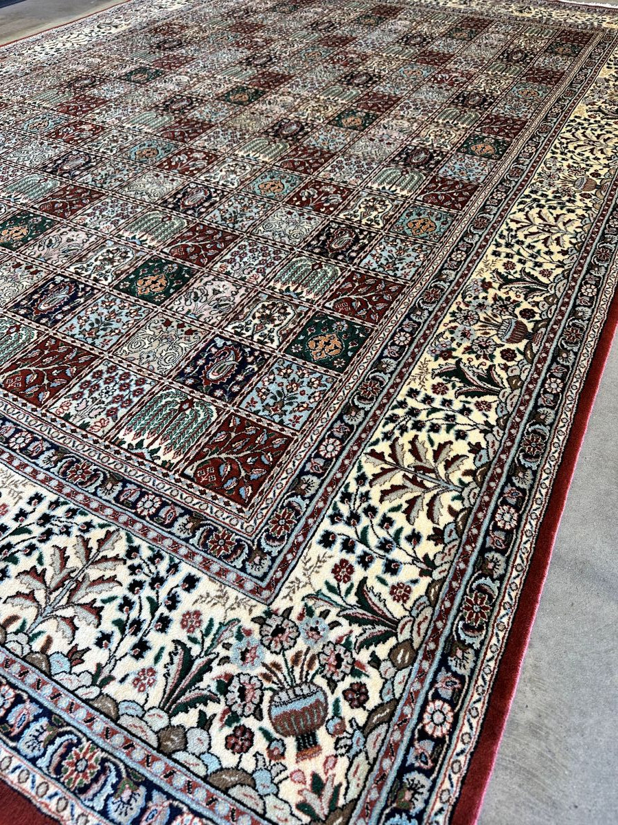 Fine Hand-Knotted Persian Birjand Mood Carpet