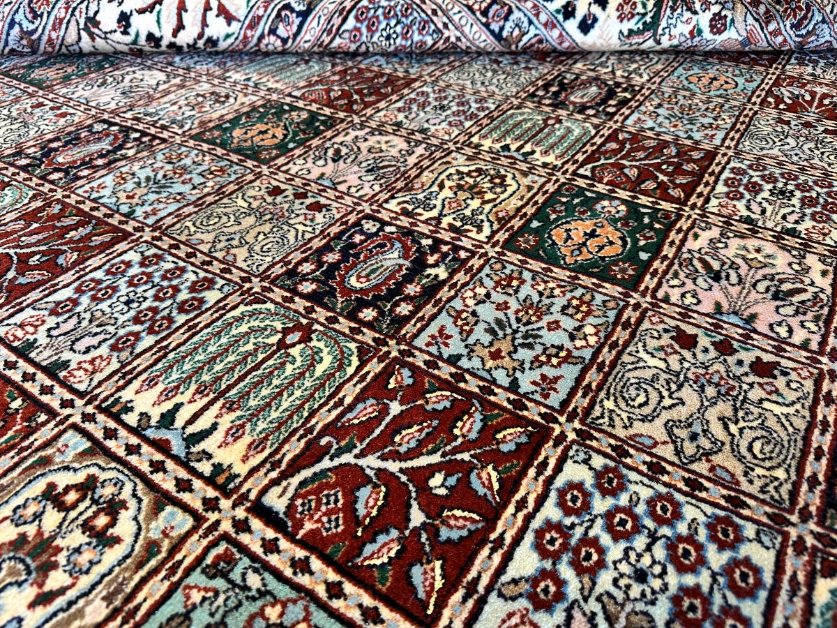 Fine Hand-Knotted Persian Birjand Mood Carpet