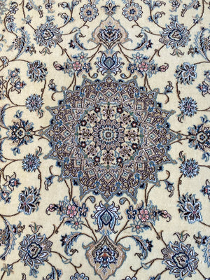 Fine Hand-Knotted Persian Naien Carpet