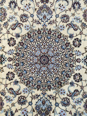 Fine Hand-Knotted Persian Naien Carpet