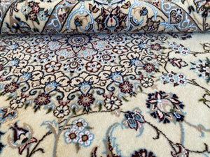 Fine Hand-Knotted Persian Naien Carpet