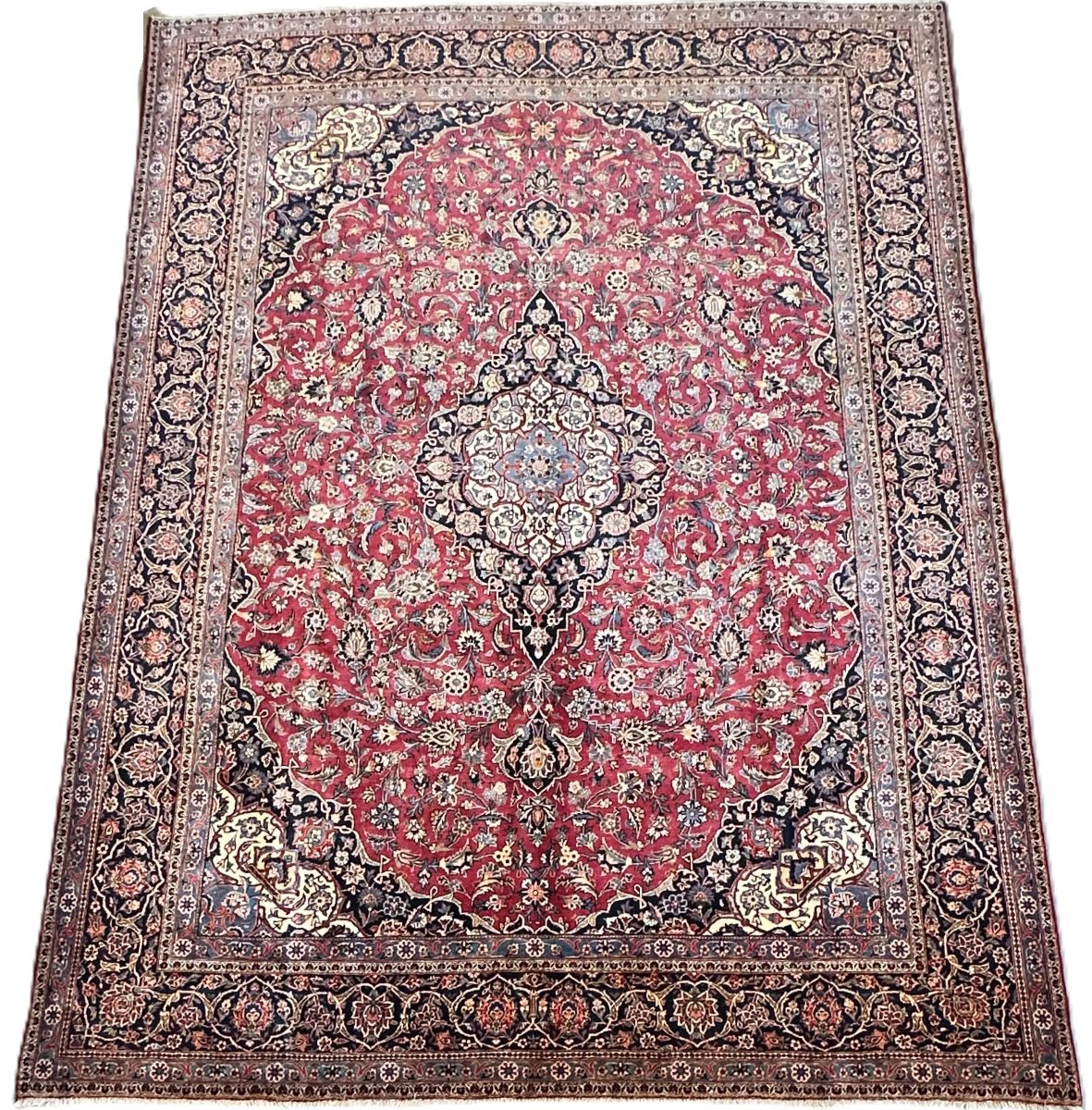 Fine Hand-Knotted Persian Kashan Carpet