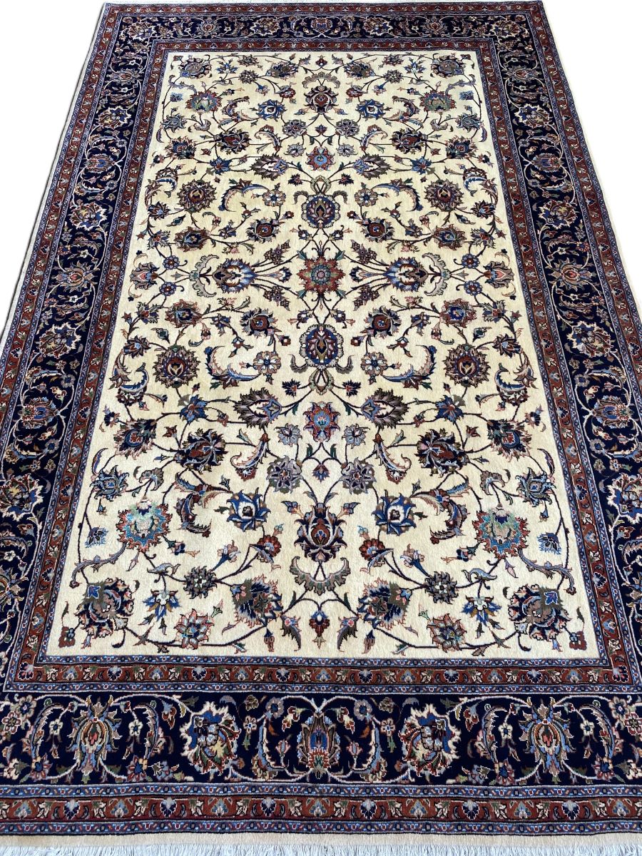 Superfine Hand-Knotted Persian Sarouq Carpet