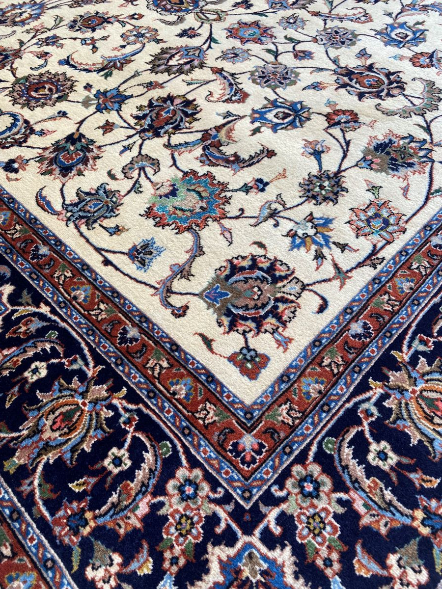 Superfine Hand-Knotted Persian Sarouq Carpet