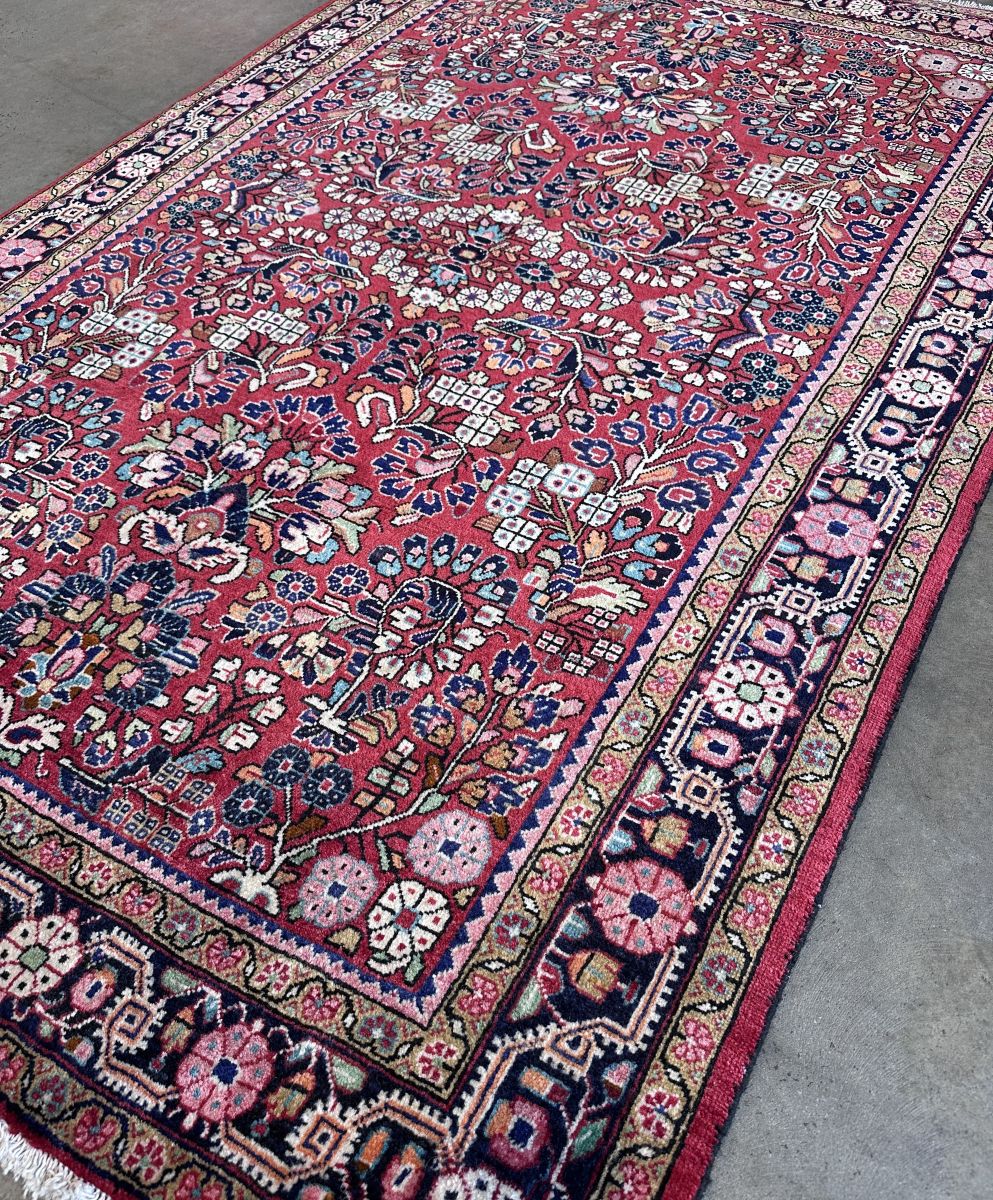 Fine Hand-Knotted Persian Jozan Rug