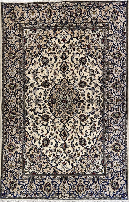 Fine Hand-Knotted Persian Kashan Carpet