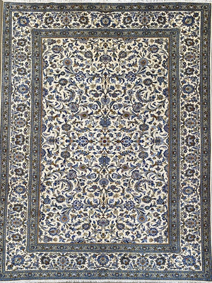 Fine Hand-Knotted Persian Kashan Carpet