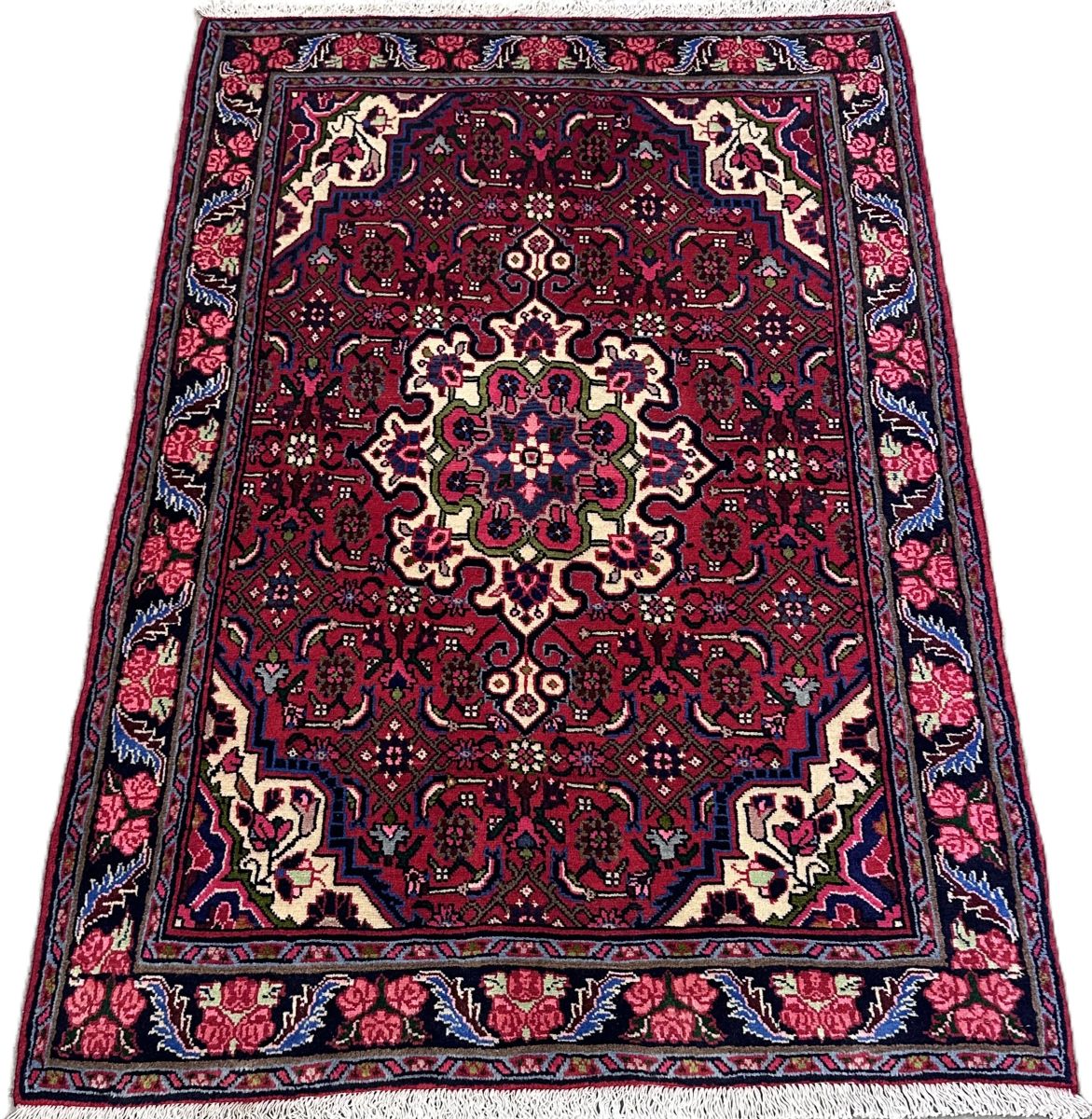 Fine Hand-Knotted Persian Bidjar Rug