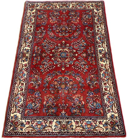 Fine Hand-Knotted Persian Sarouq Carpet