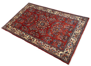 Fine Hand-Knotted Persian Sarouq Carpet