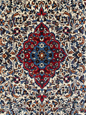 Fine Hand-Knotted Persian Sarouq Ghiasabad Carpet