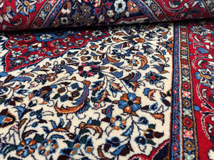 Fine Hand-Knotted Persian Sarouq Ghiasabad Carpet