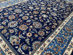 Fine Hand-Knotted Persian Kashan Carpet