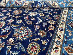 Fine Hand-Knotted Persian Kashan Carpet