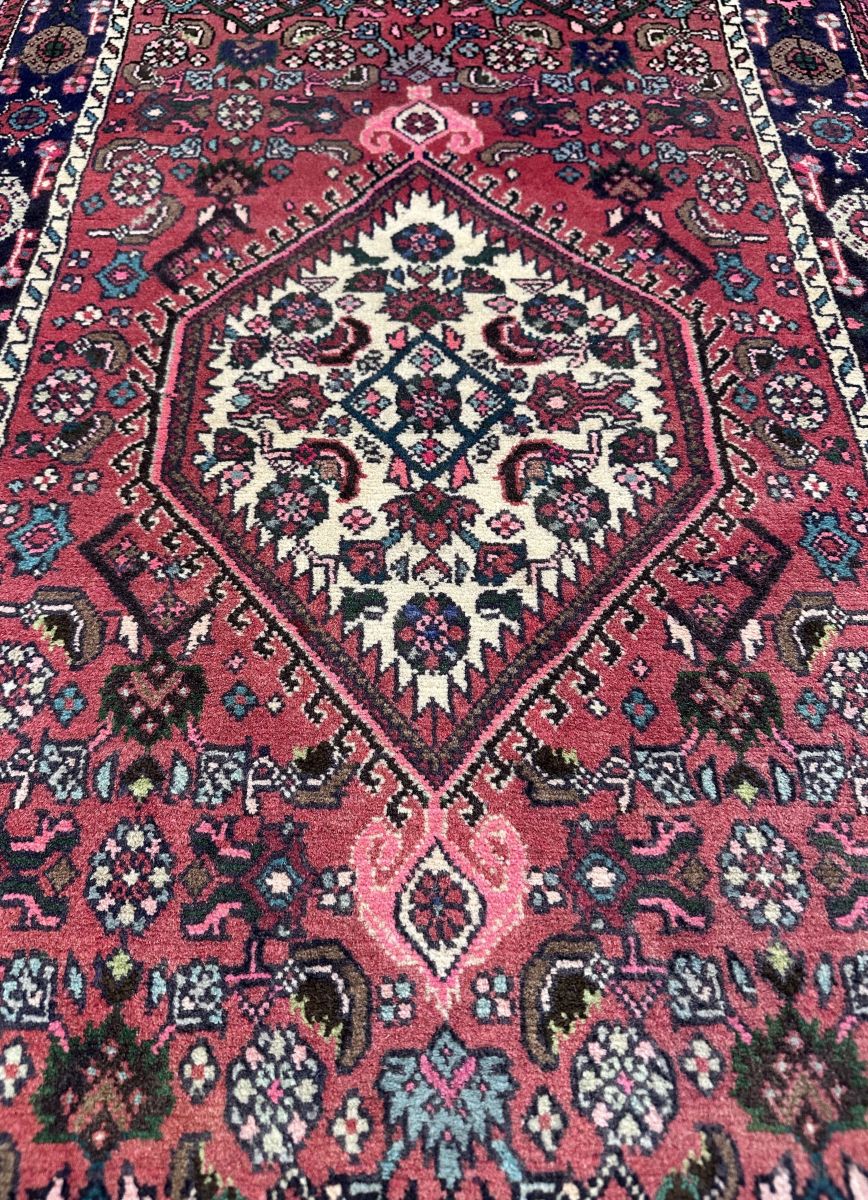 Fine Hand-Knotted Persian Bidjar Rug