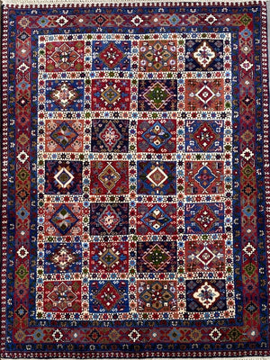 Fine Hand-Knotted Persian Yallameh Rug