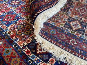 Fine Hand-Knotted Persian Yallameh Rug