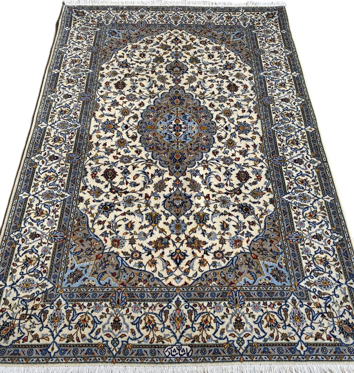 Superfine Hand-Knotted Persian Kashan Carpet
