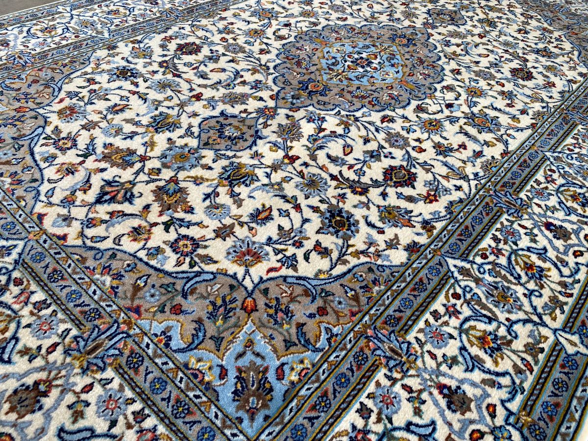 Superfine Hand-Knotted Persian Kashan Carpet