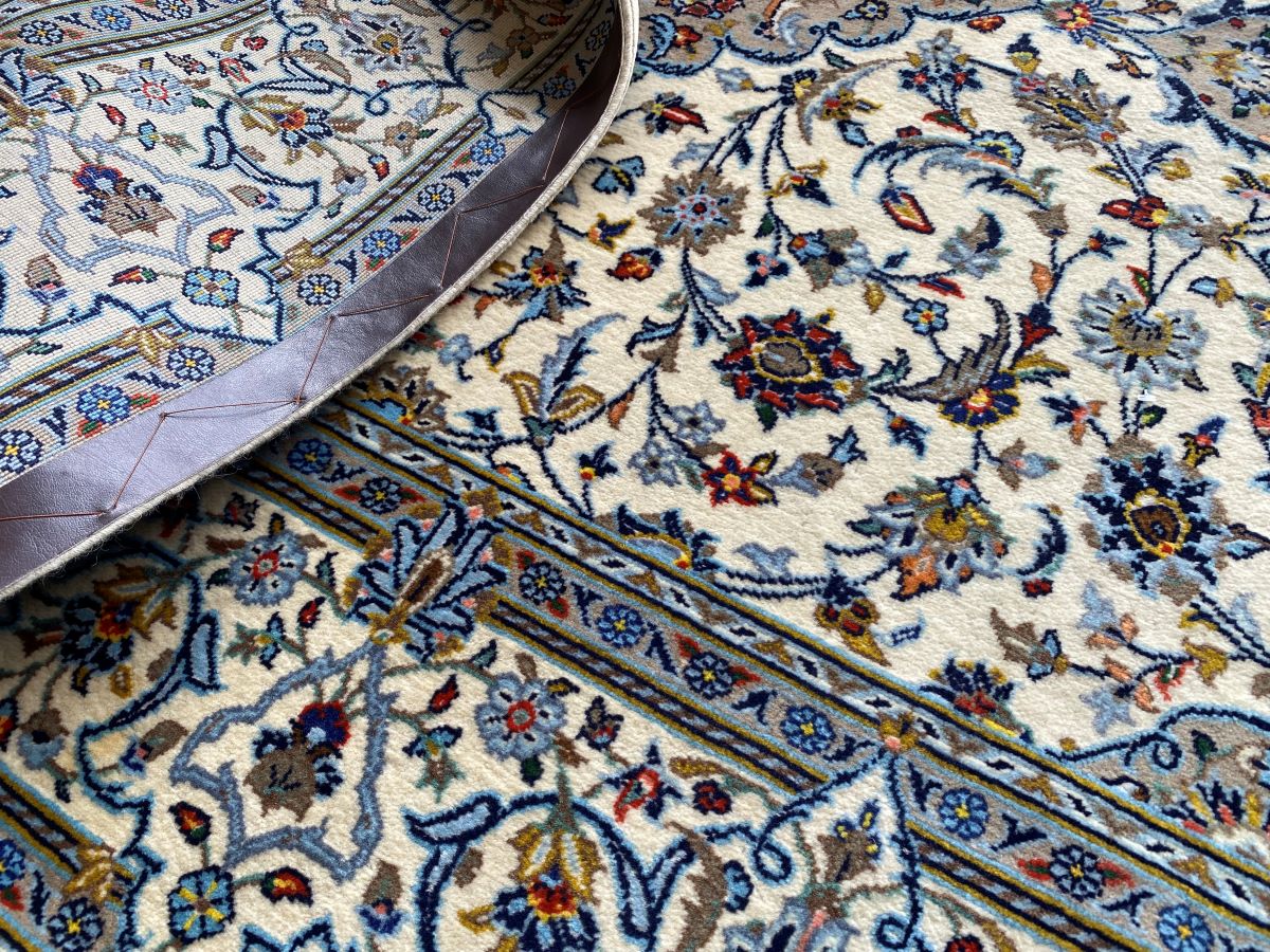 Superfine Hand-Knotted Persian Kashan Carpet