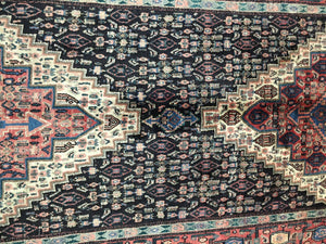 Handmade Persian Senneh Sanandaj Rug