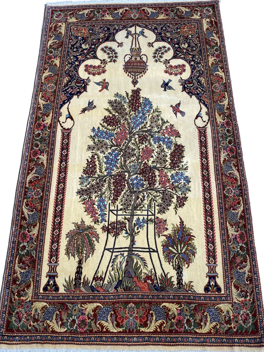 Fine Hand-Knotted Persian Qum Carpet