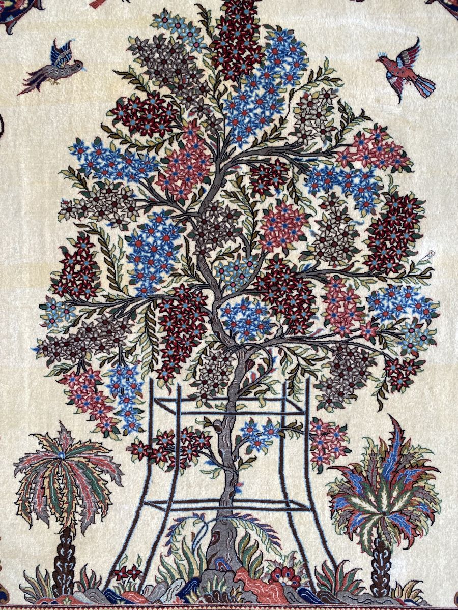 Fine Hand-Knotted Persian Qum Carpet