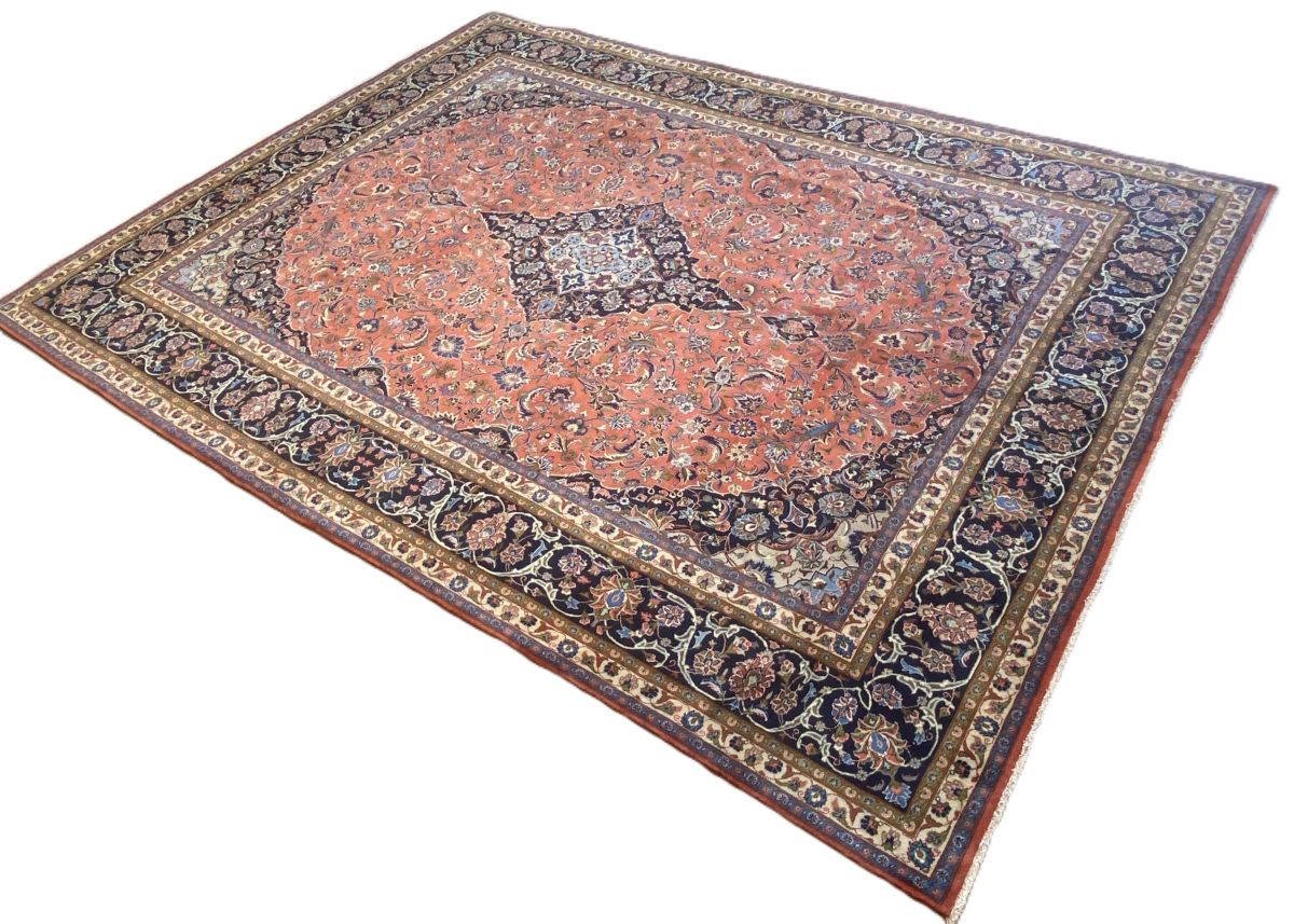 Fine Hand-Knotted Persian Kashan Carpet