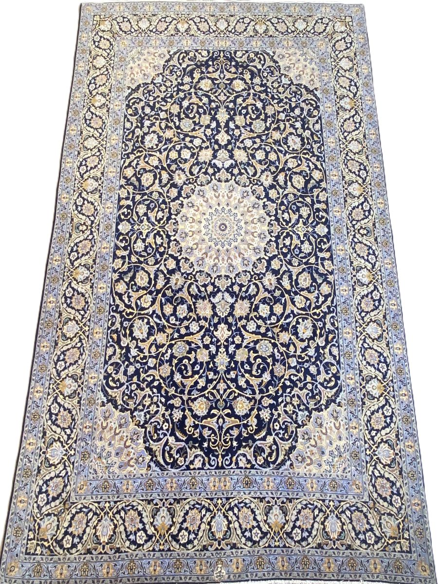Fine Hand-Knotted Royal Persian Kashan Carpet
