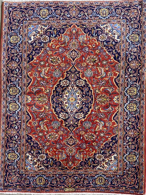 Fine Hand-Knotted Persian Kashan Carpet