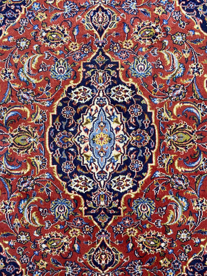 Fine Hand-Knotted Persian Kashan Carpet