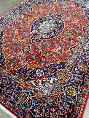 Fine Hand-Knotted Persian Kashan Carpet