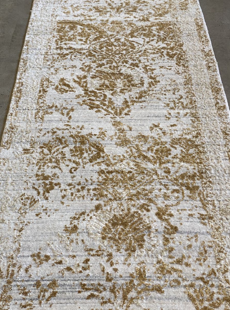 Hand-Woven Modern Crystal Collection